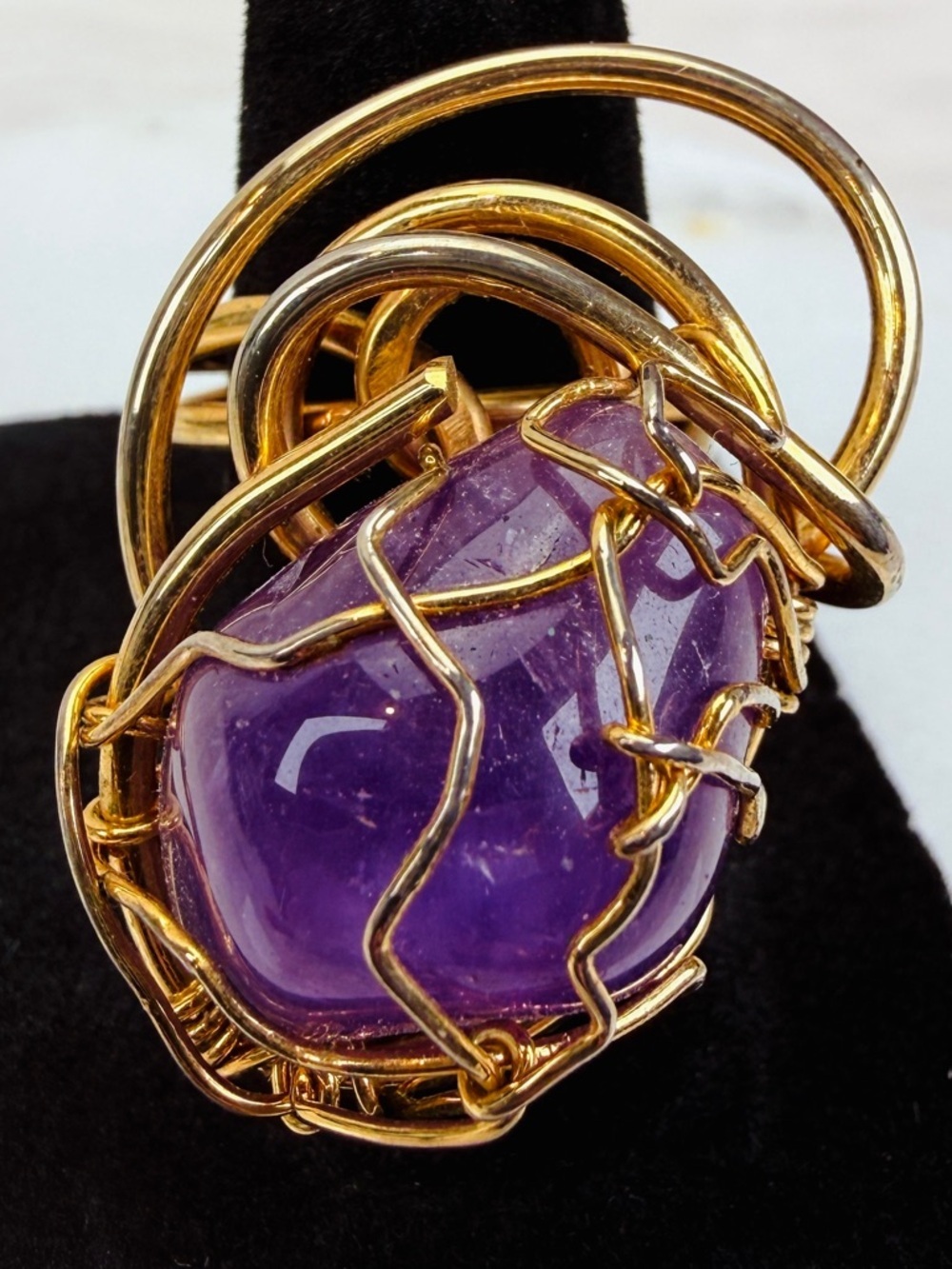 Vintage aged goldtone, wire wrapped purple stone, ring, size 6